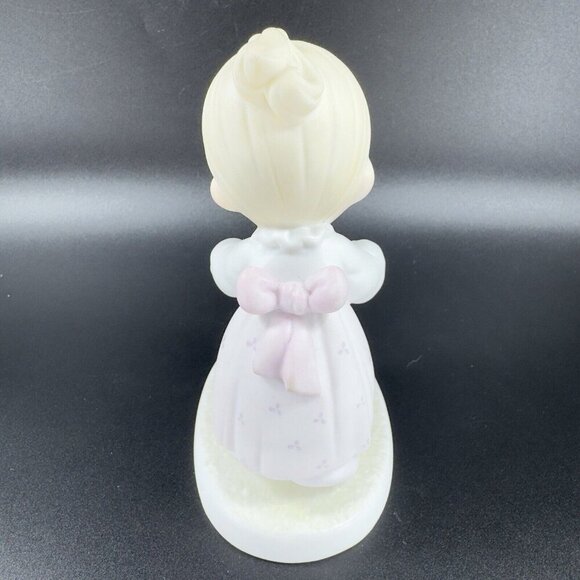 Vintage 1990 Precious Moments figurine titled One Step at a Time Ceramic Figure - Picture 9 of 9
